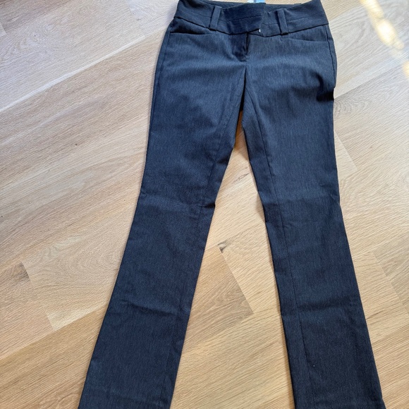 The Limited Exact Stretch Bootcut Pants NWT Size 0R - Picture 1 of 5